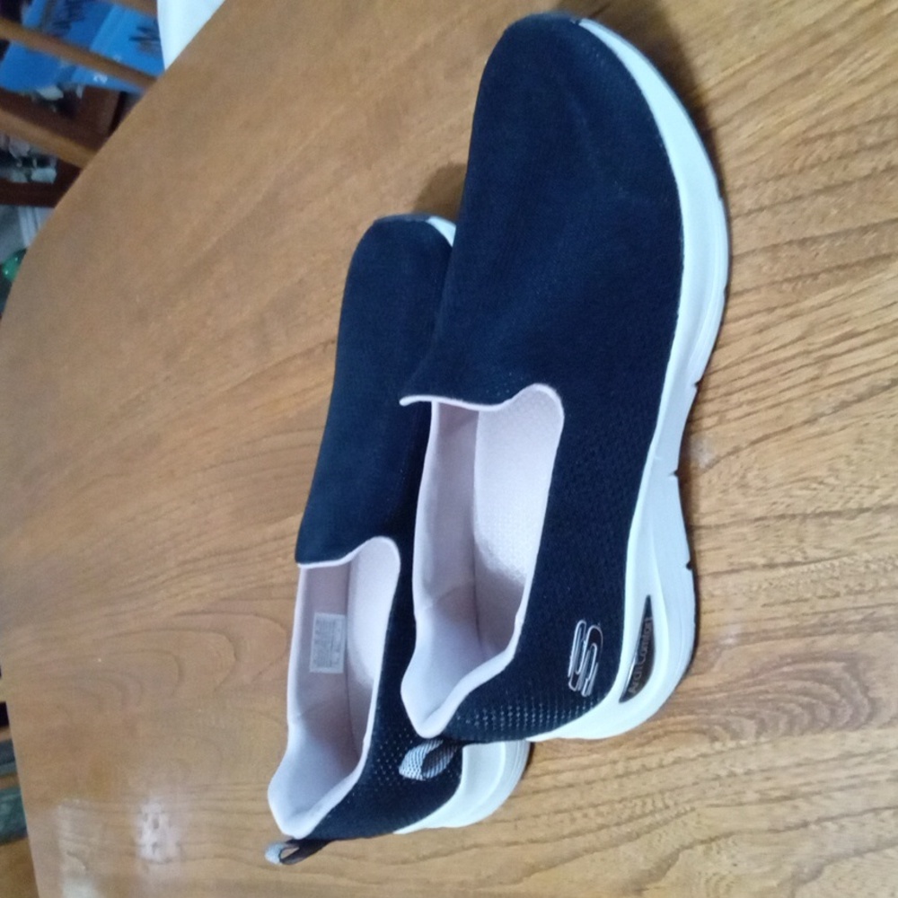 Navy Blue Skechers Sz 10 - Picture 2 of 8
